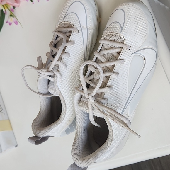 Nike Huarache Cleats - Picture 1 of 6